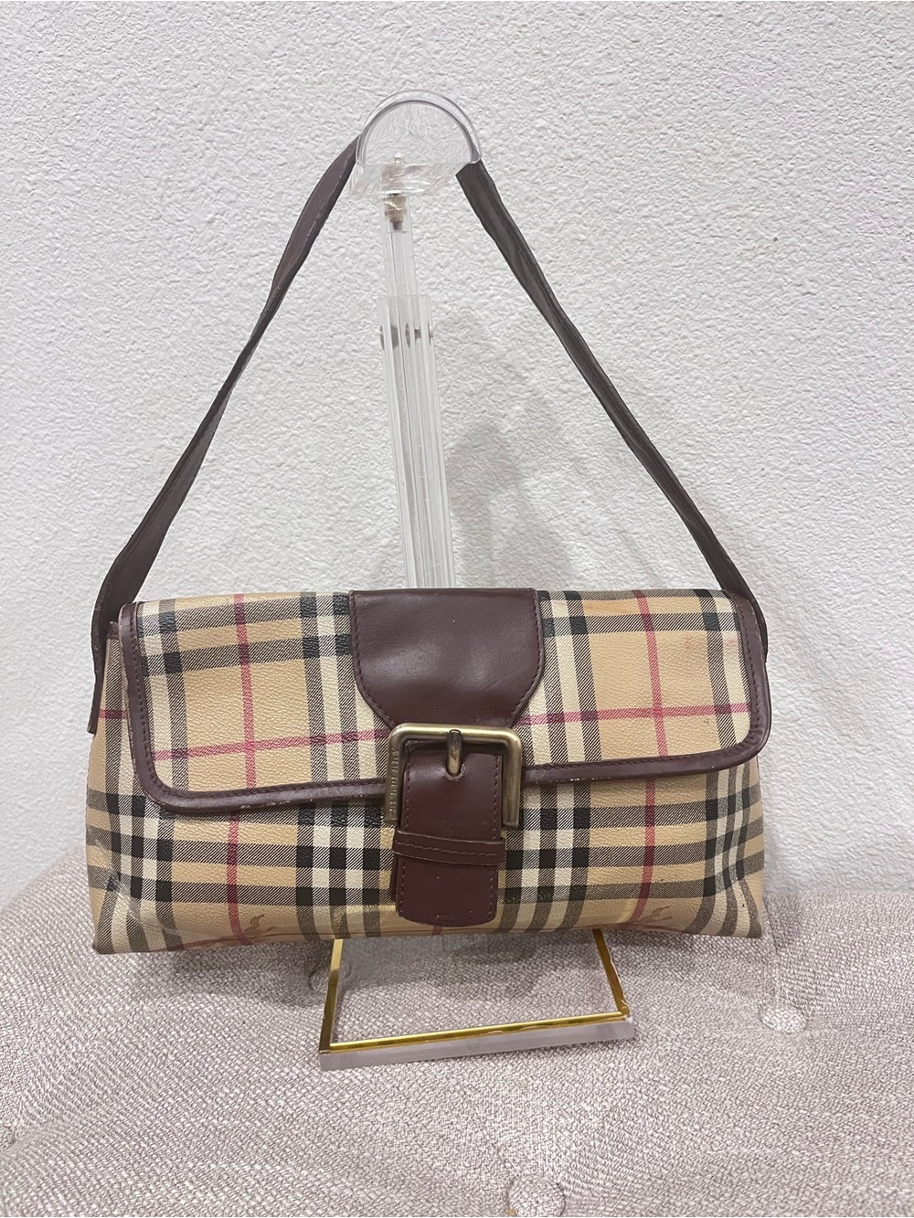 BURBERRY HAYMARKET BUCKLE SHOULDER BAG. - Picture 2 of 14